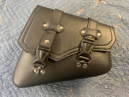 Used faux leather sidebag - used,